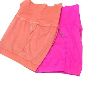 Free People - Vibrant Women's Shorts - Orange and Pink